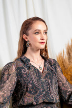 Load image into Gallery viewer, Amber Earrings