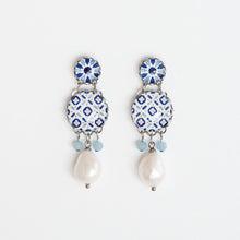 Load image into Gallery viewer, Victoria Earrings